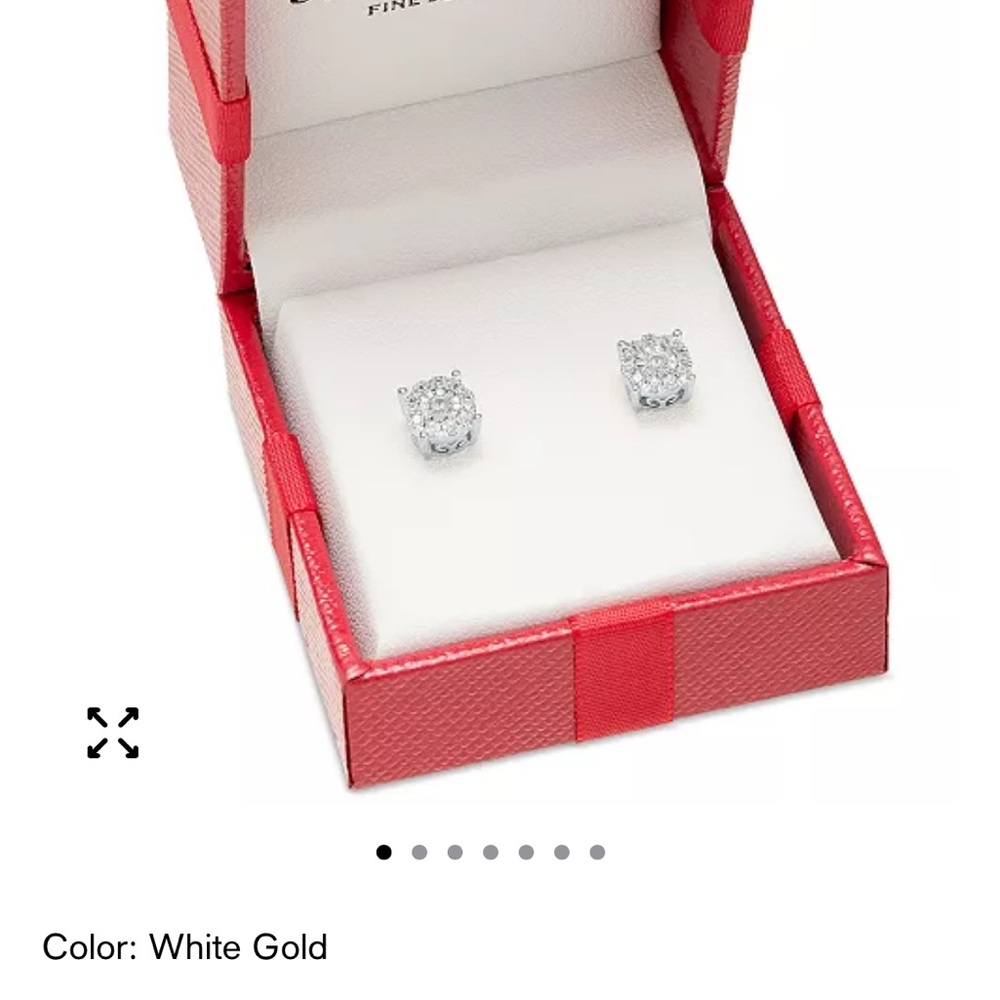 Real diamond Earring with 14k white gold.